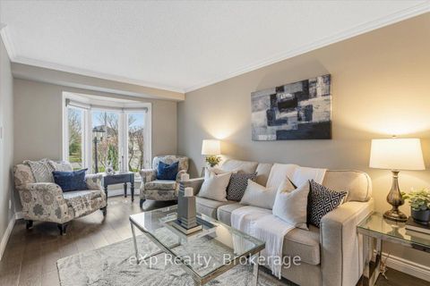 Photo 5 at 1067 Maury Crescent, Liverpool, Pickering