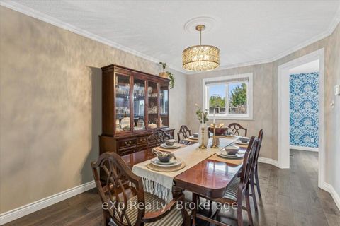Photo 8 at 1067 Maury Crescent, Liverpool, Pickering