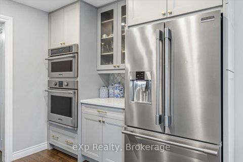 Photo 15 at 1067 Maury Crescent, Liverpool, Pickering