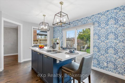 Photo 18 at 1067 Maury Crescent, Liverpool, Pickering