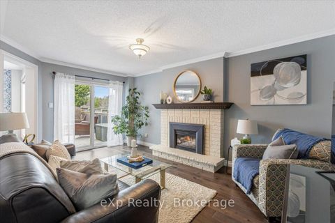 Photo 20 at 1067 Maury Crescent, Liverpool, Pickering