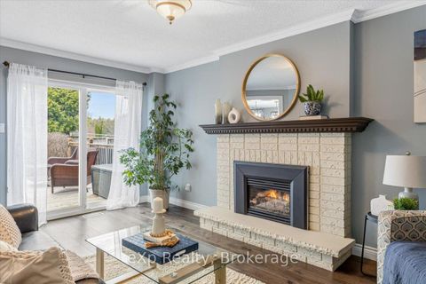 Photo 21 at 1067 Maury Crescent, Liverpool, Pickering