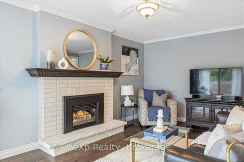 Photo 22 at 1067 Maury Crescent, Liverpool, Pickering