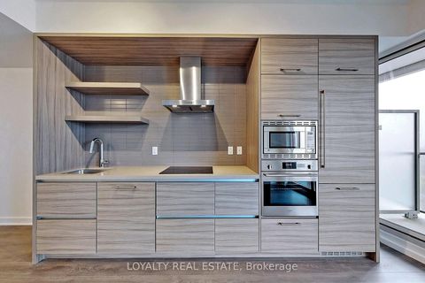 Photo 4 at 1705 - 2221 Yonge Street, Mount Pleasant East, Toronto