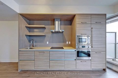 Photo 6 at 1705 - 2221 Yonge Street, Mount Pleasant East, Toronto