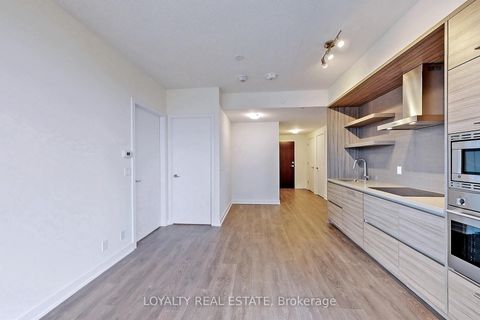Photo 17 at 1705 - 2221 Yonge Street, Mount Pleasant East, Toronto