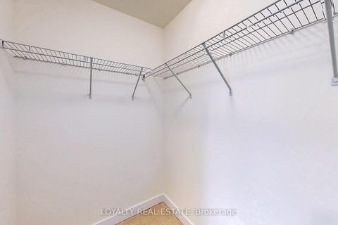 Photo 18 at 1705 - 2221 Yonge Street, Mount Pleasant East, Toronto