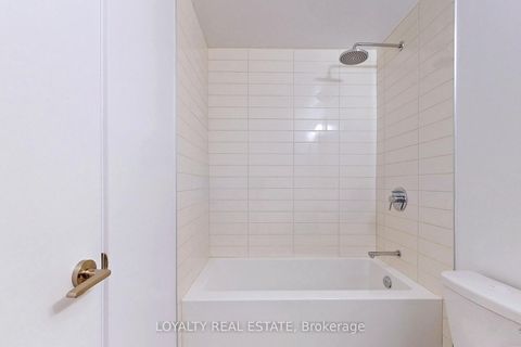 Photo 29 at 1705 - 2221 Yonge Street, Mount Pleasant East, Toronto