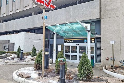 Photo 41 at 1705 - 2221 Yonge Street, Mount Pleasant East, Toronto