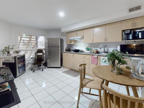 Photo 31 at 24 Normandy Crescent, Harding, Richmond Hill