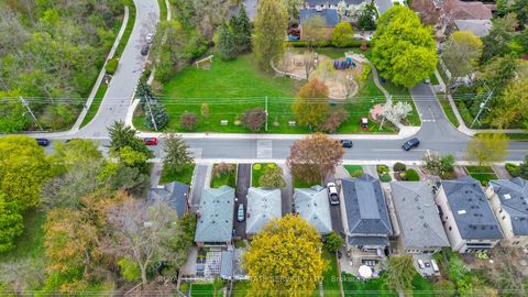 Photo 7 at 64 Nesbitt Drive, Leaside, Toronto