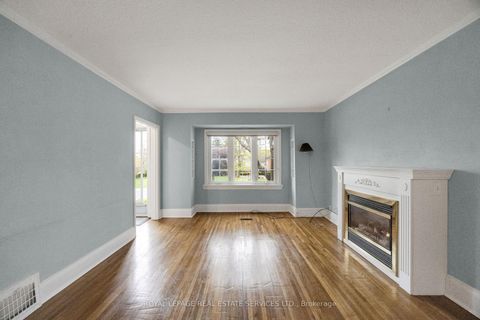 Photo 17 at 64 Nesbitt Drive, Leaside, Toronto