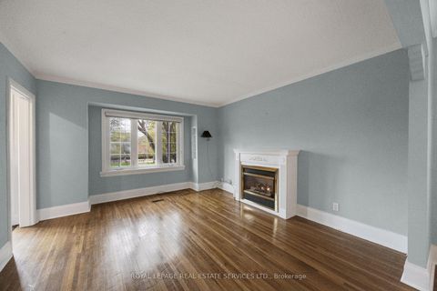 Photo 18 at 64 Nesbitt Drive, Leaside, Toronto