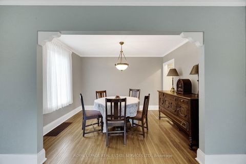 Photo 19 at 64 Nesbitt Drive, Leaside, Toronto