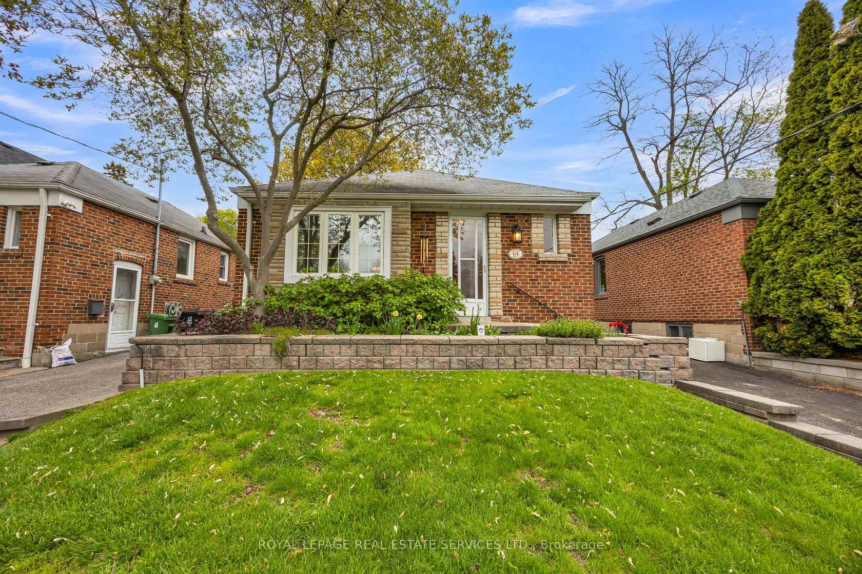64 Nesbitt Drive, Leaside, Toronto 