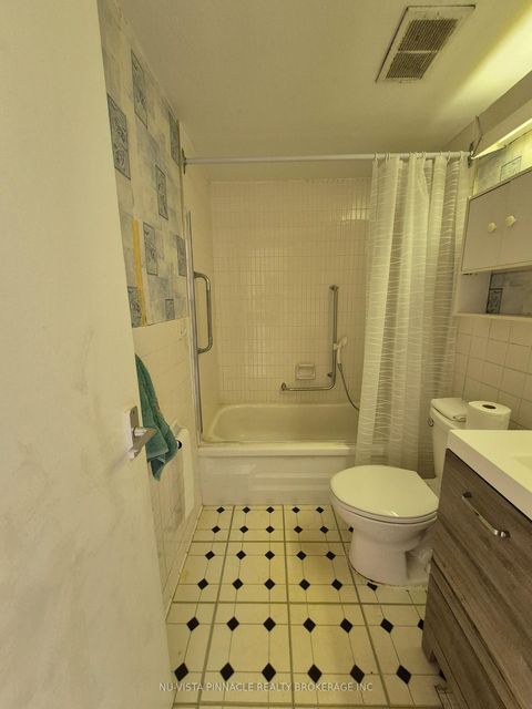 Photo 8 at 612 - 1 Massey Square, Crescent Town, Toronto