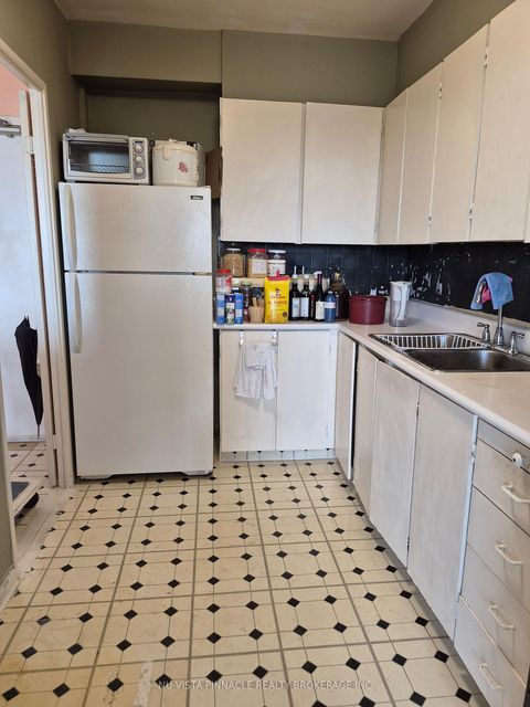 Photo 9 at 612 - 1 Massey Square, Crescent Town, Toronto