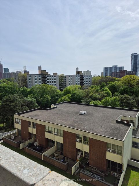 Photo 13 at 612 - 1 Massey Square, Crescent Town, Toronto