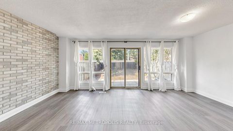 Photo 4 at 18 - 11 Livonia Place, Morningside, Toronto