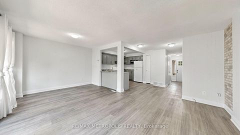 Photo 8 at 18 - 11 Livonia Place, Morningside, Toronto