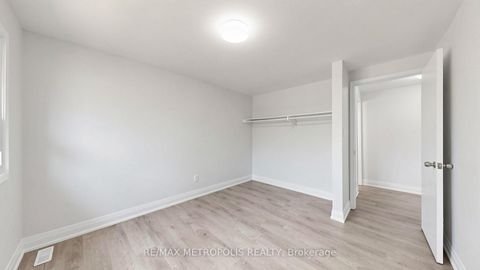 Photo 32 at 18 - 11 Livonia Place, Morningside, Toronto