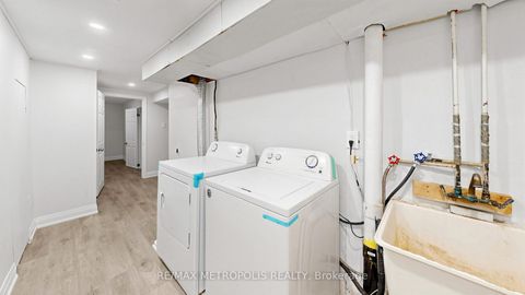 Photo 36 at 18 - 11 Livonia Place, Morningside, Toronto