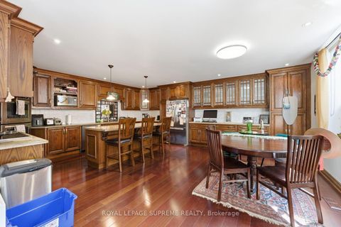 Photo 29 at 20 Maynard Avenue, South Parkdale, Toronto