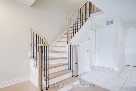 Photo 8 at 317 Grandview Way, Willowdale East, Toronto