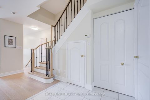 Photo 11 at 317 Grandview Way, Willowdale East, Toronto