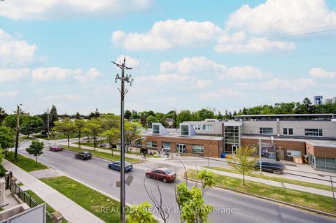 Photo 27 at 317 Grandview Way, Willowdale East, Toronto