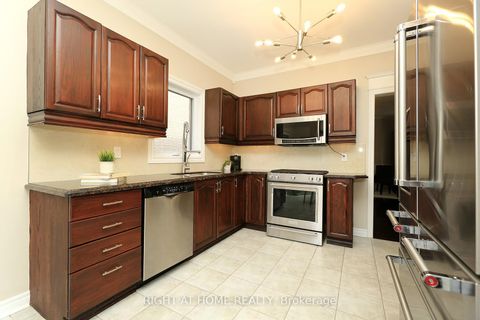 Photo 15 at 308 Rushbrook Drive, Summerhill Estates, Newmarket