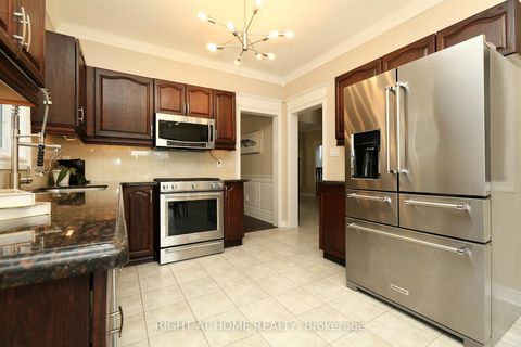 Photo 18 at 308 Rushbrook Drive, Summerhill Estates, Newmarket