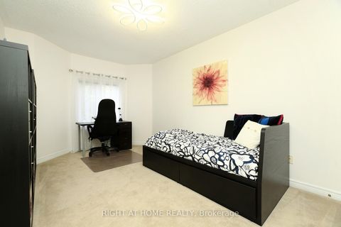 Photo 31 at 308 Rushbrook Drive, Summerhill Estates, Newmarket