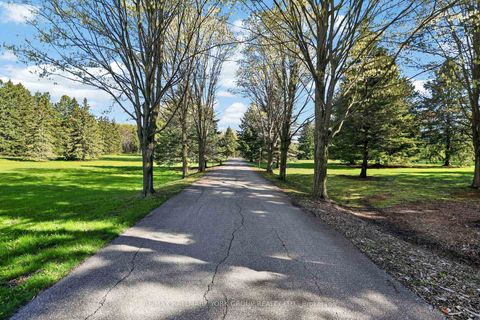 Photo 2 at 1020 18th Side Road, Rural King, King