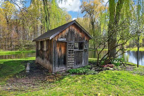 Photo 15 at 1020 18th Side Road, Rural King, King