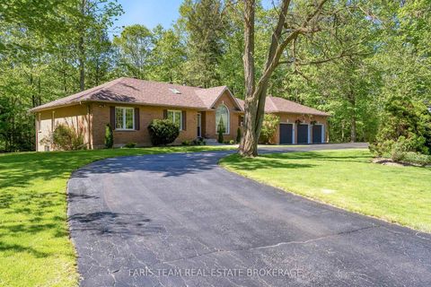 Photo 1 at 2088 Wilkinson Street, Rural Innisfil, Innisfil