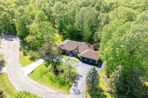 Photo 2 at 2088 Wilkinson Street, Rural Innisfil, Innisfil