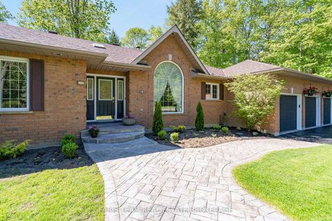 Photo 4 at 2088 Wilkinson Street, Rural Innisfil, Innisfil
