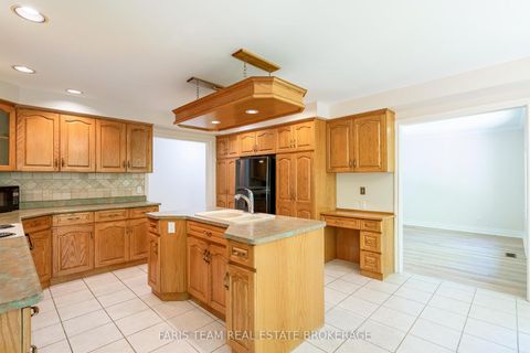 Photo 7 at 2088 Wilkinson Street, Rural Innisfil, Innisfil