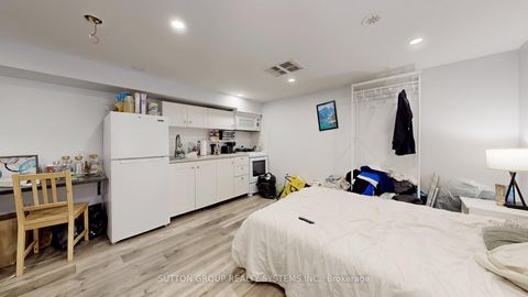Photo 18 at 50 Brownville Avenue, Mount Dennis, Toronto