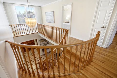 Photo 16 at 108 Benjamin Drive, East Woodbridge, Vaughan