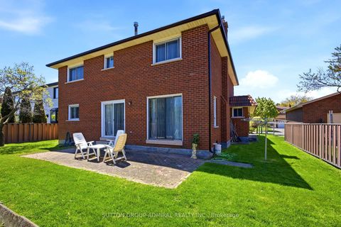 Photo 29 at 108 Benjamin Drive, East Woodbridge, Vaughan