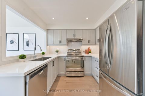 Photo 13 at 409 Heddle Crescent, Wyndham, Newmarket
