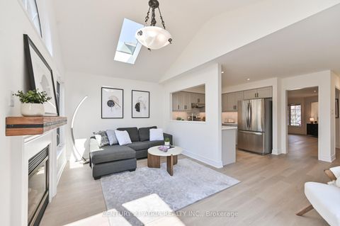Photo 19 at 409 Heddle Crescent, Wyndham, Newmarket