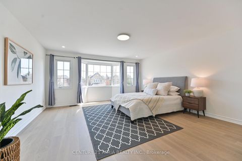 Photo 25 at 409 Heddle Crescent, Wyndham, Newmarket