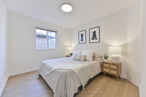 Photo 33 at 409 Heddle Crescent, Wyndham, Newmarket
