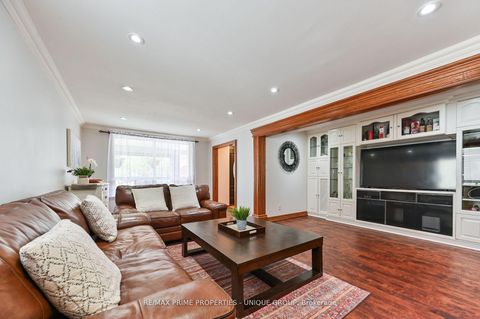 Photo 8 at 16 Eastwood Avenue, Cliffside, Toronto