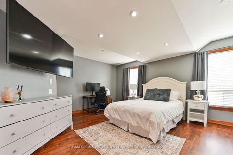 Photo 22 at 16 Eastwood Avenue, Cliffside, Toronto
