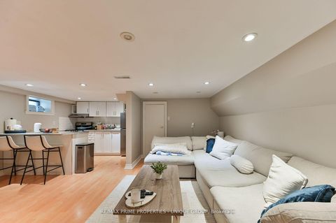 Photo 30 at 16 Eastwood Avenue, Cliffside, Toronto