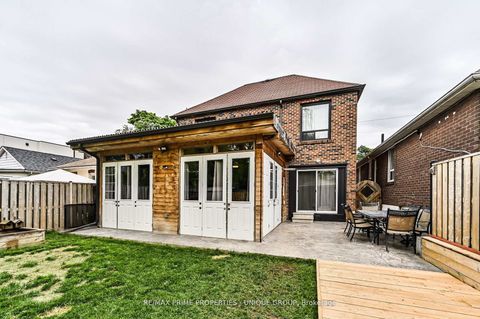 Photo 37 at 16 Eastwood Avenue, Cliffside, Toronto